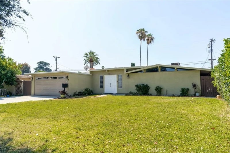1434 E Holly Oak Drive