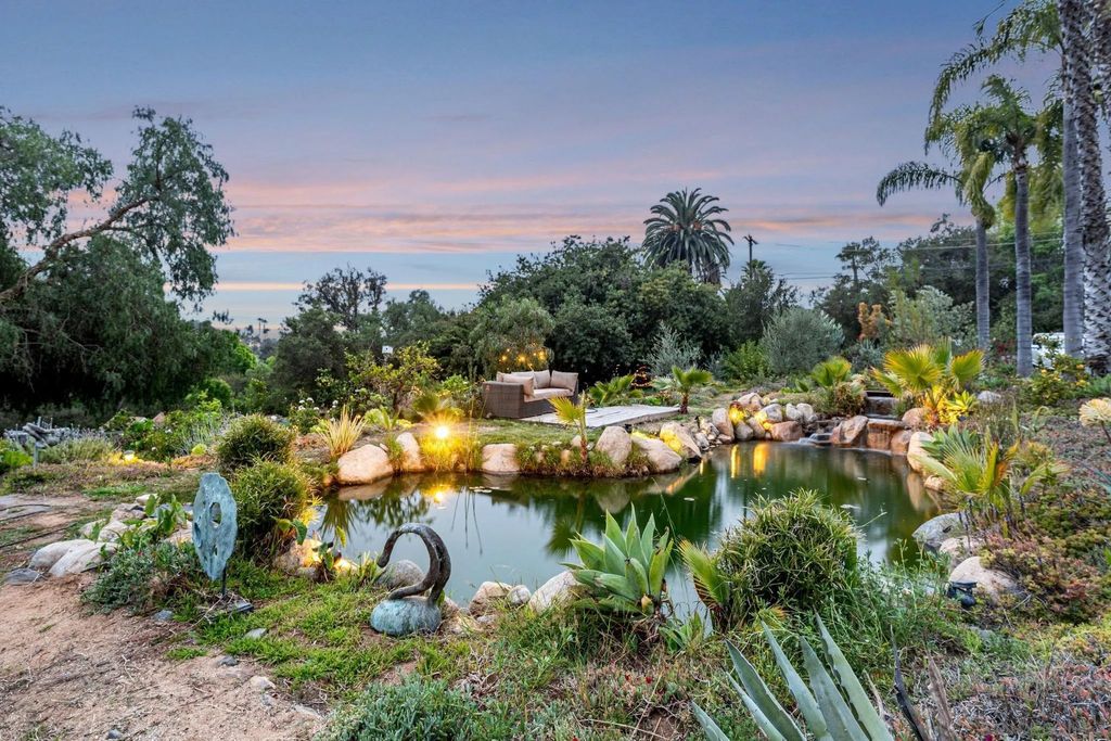 Photo of 1761 Winterwarm Dr, Fallbrook, CA 92028 (MLS # 250038734)