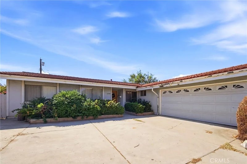 16608 Barneston