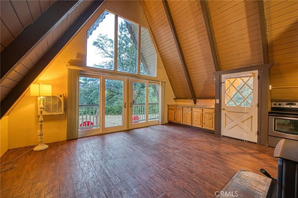 5975 Evergreen Lane