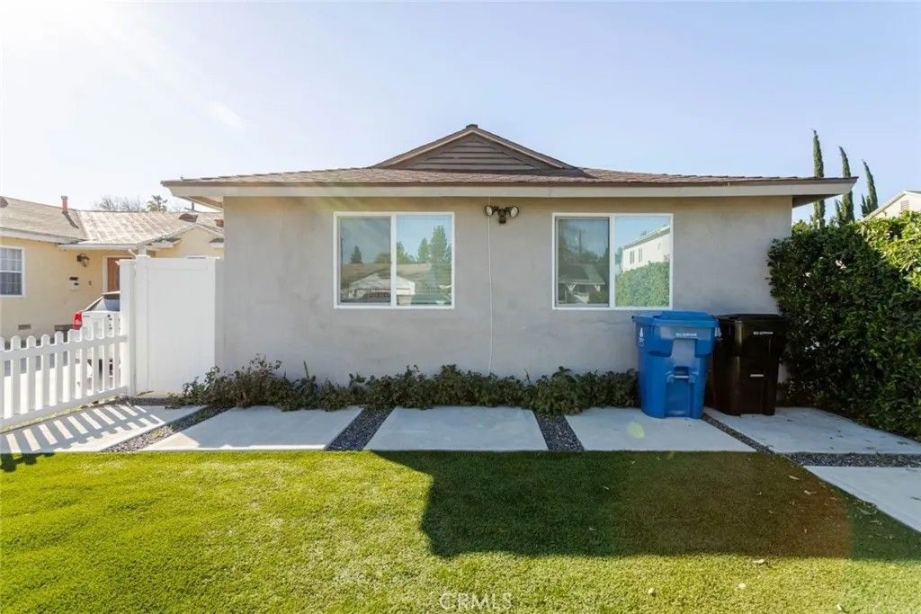 Photo of 7027 Keokuk, Winnetka, CA 91306 (MLS # SR26027143)