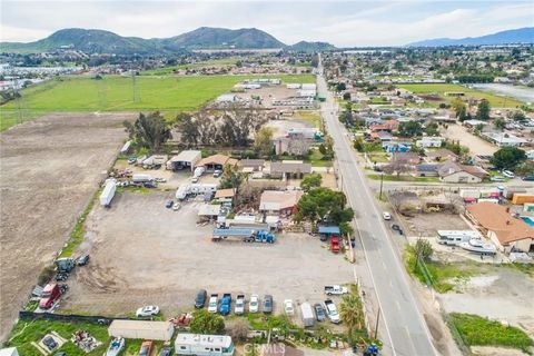 Tiny photo for 19597 Jurupa Avenue, Bloomington, CA 92316 (MLS # IV25240475)