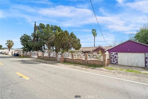 Tiny photo for 19597 Jurupa Avenue, Bloomington, CA 92316 (MLS # IV25240475)