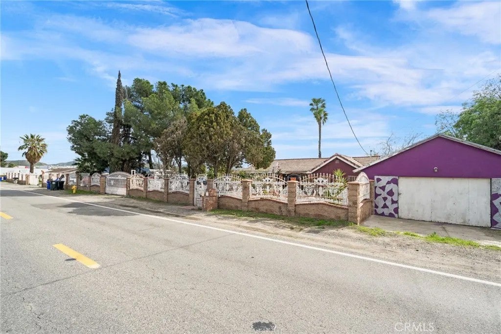 19597 Jurupa Avenue