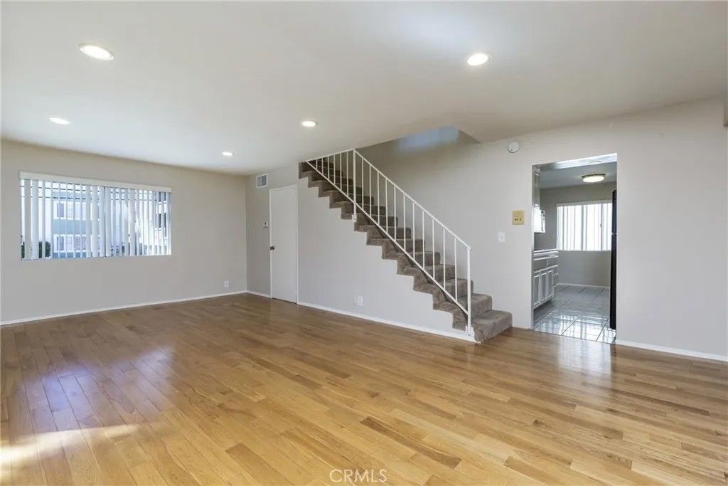 Photo of 14947 Dickens Street #1, Sherman Oaks, CA 91403 (MLS # SR26079321)