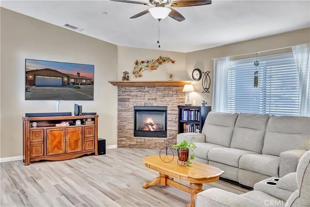 Photo of 11988 Pecos Rd, Apple Valley, CA 92308 (MLS # CV26062417)