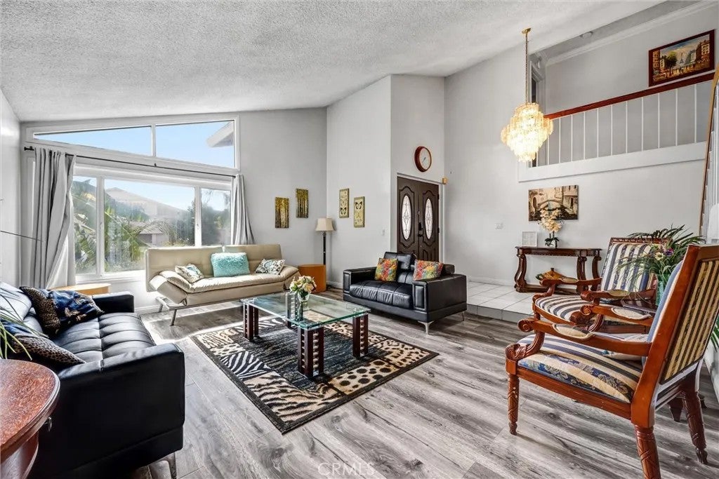 1661 S Melissa