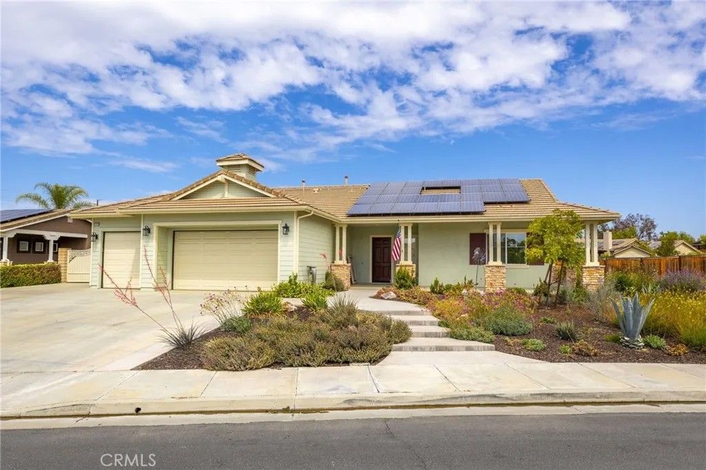 Photo of 41717 Mesquite Lane, Murrieta, CA 92562 (MLS # PW26109665)