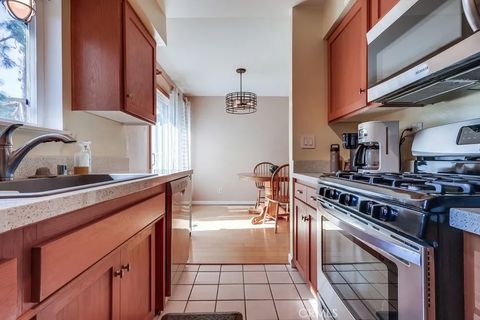 Tiny photo for 11138 Aqua Vista #43, Studio City, CA 91602 (MLS # OC25247360)