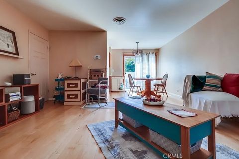 Tiny photo for 11138 Aqua Vista #43, Studio City, CA 91602 (MLS # OC25247360)