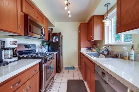 Tiny photo for 11138 Aqua Vista #43, Studio City, CA 91602 (MLS # OC25247360)