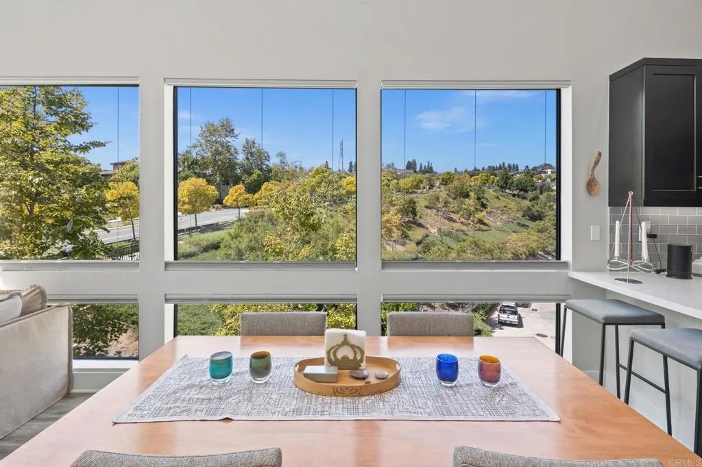 8566 Aspect Drive