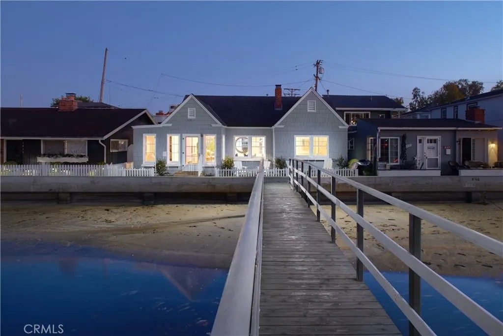 Photo of 1407 N Bay Front, Newport Beach, CA 92662 (MLS # NP26070161)
