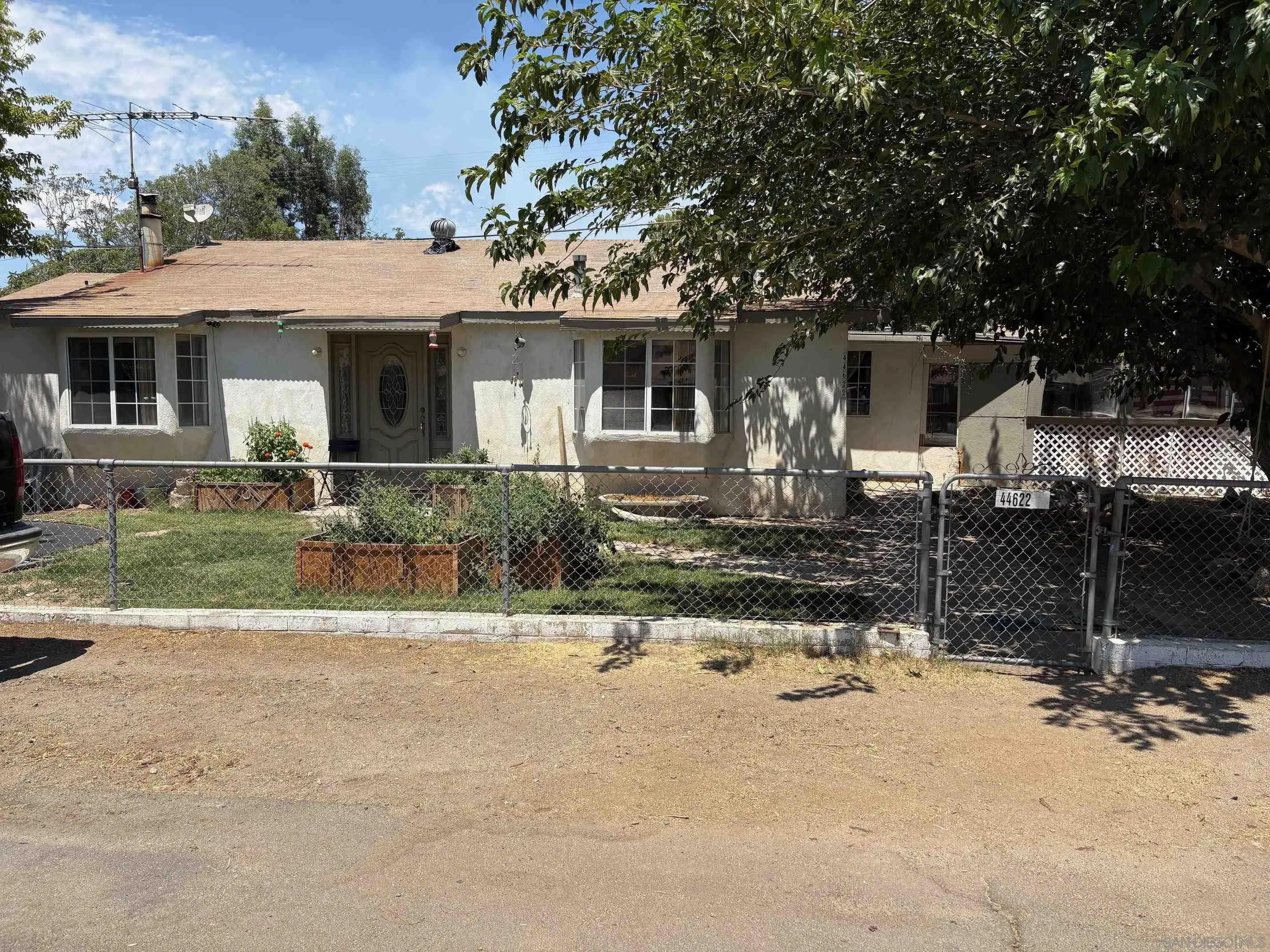 44622 Holtville Ave