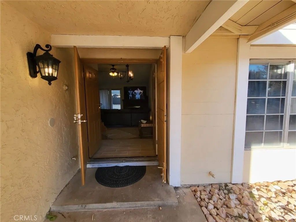 Photo of 44025 Glenraven Rd, Lancaster, CA 93535 (MLS # TR26026636)