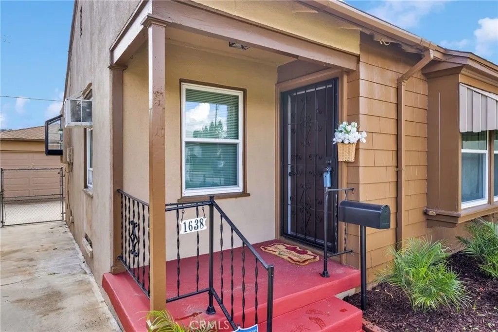 Photo of 1638 Vejar St, Pomona, CA 91766 (MLS # OC25263866)