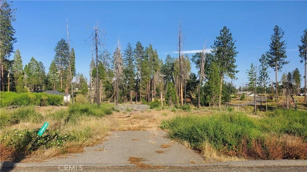 Photo of 6284 Pueblo Dr, Magalia, CA 95954 (MLS # SN26033170)
