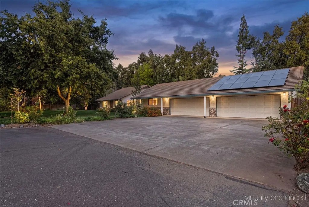 12 Quadra Court