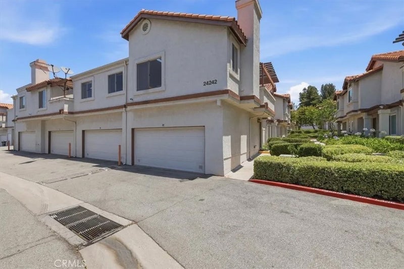 24242 Sylvan Glen