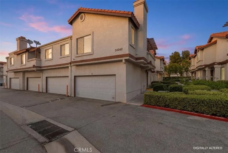 24242 Sylvan Glen