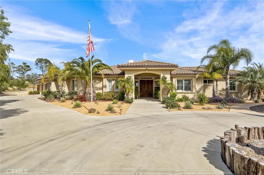 41850 Avenida De Anita
