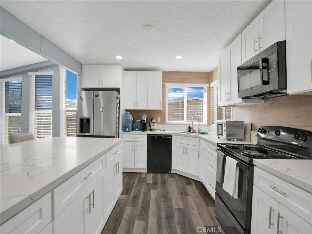 24303 Woolsey Canyon 85