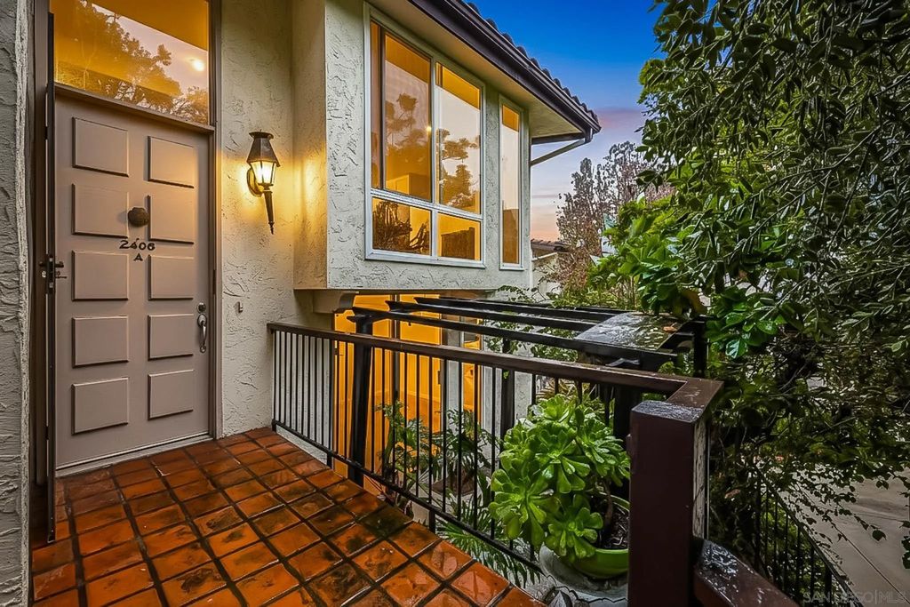 Photo of 2406 Altisma Way #A, Carlsbad, CA 92009 (MLS # 260004042)