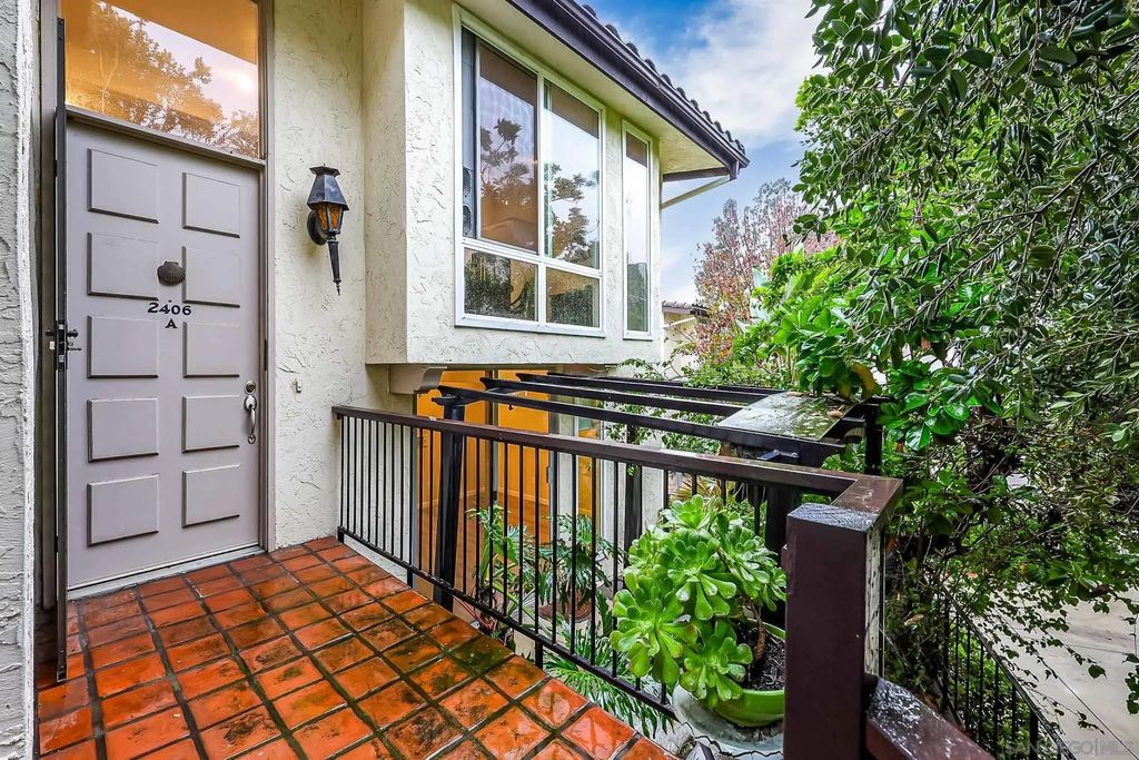 Photo of 2406 Altisma Way #A, Carlsbad, CA 92009 (MLS # 260004042)