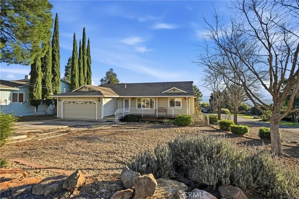 Photo of 19093 Ravenhill Road, Hidden Valley Lake, CA 95467 (MLS # LC26024142)