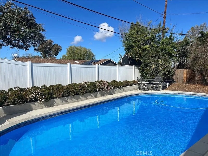 1065 Warwick