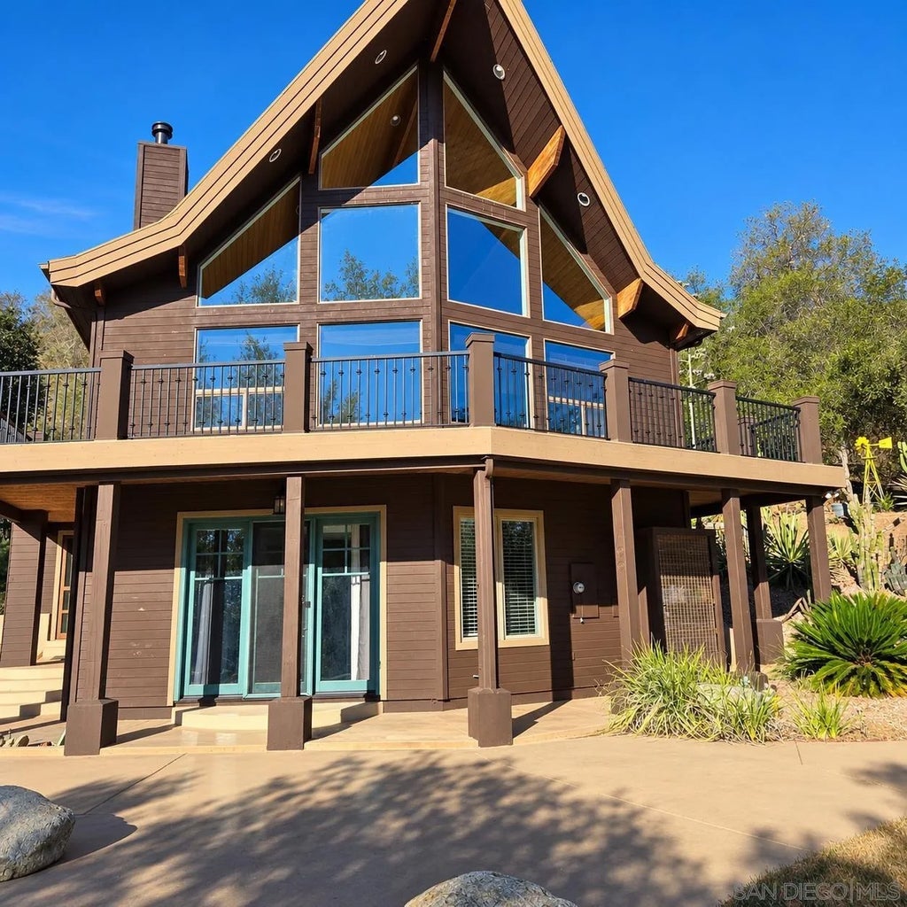Photo of 32610 Lilac Rd, Valley Center, CA 92082 (MLS # 260021768)