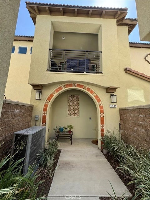 Photo of 9501 Retreat PL, Rancho Cucamonga, CA 91730 (MLS # SW26204059)