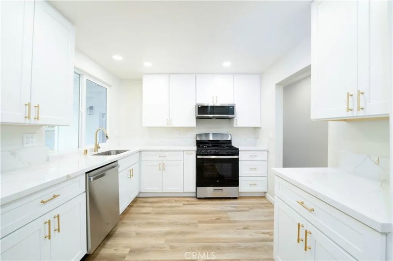 1758 Manor