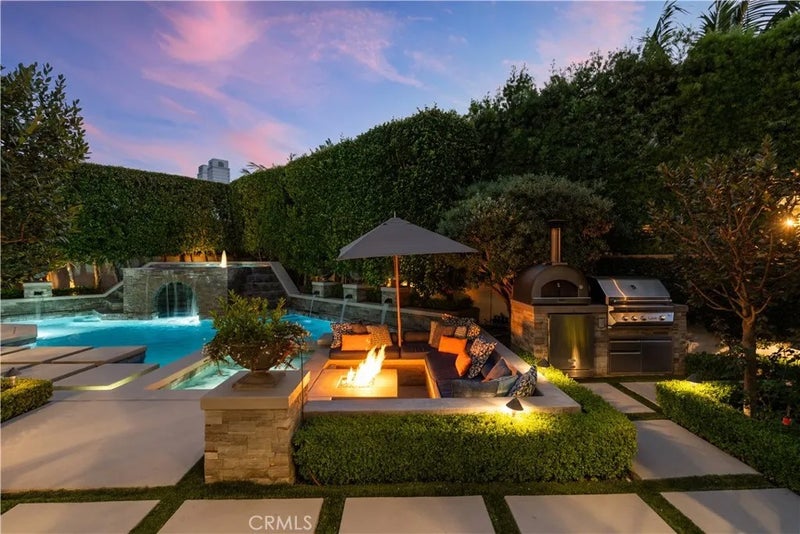 5 Cape Woodbury