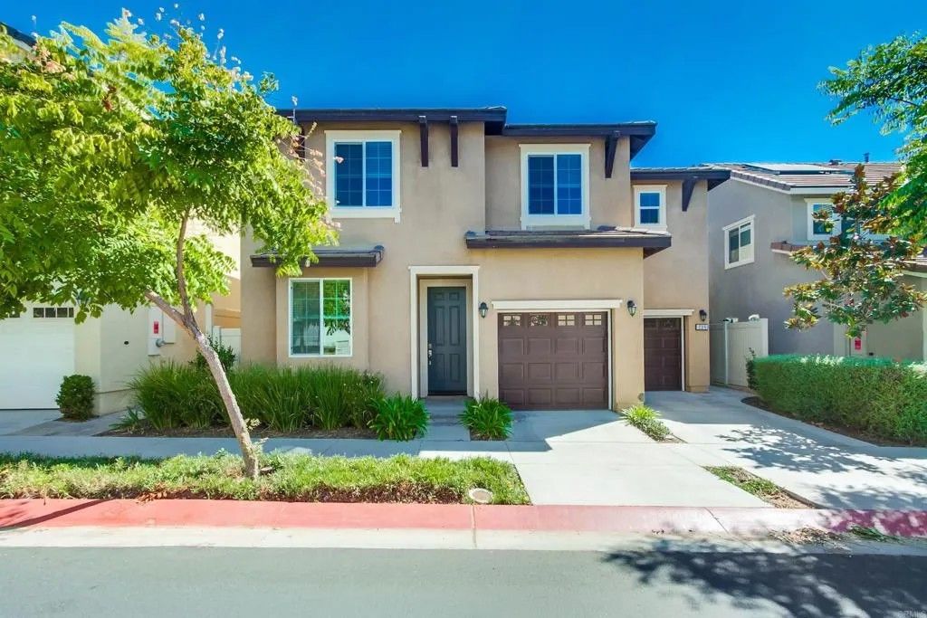 Photo of 235 Spotted Saddle Way, Fallbrook, CA 92028 (MLS # NDP2509417)