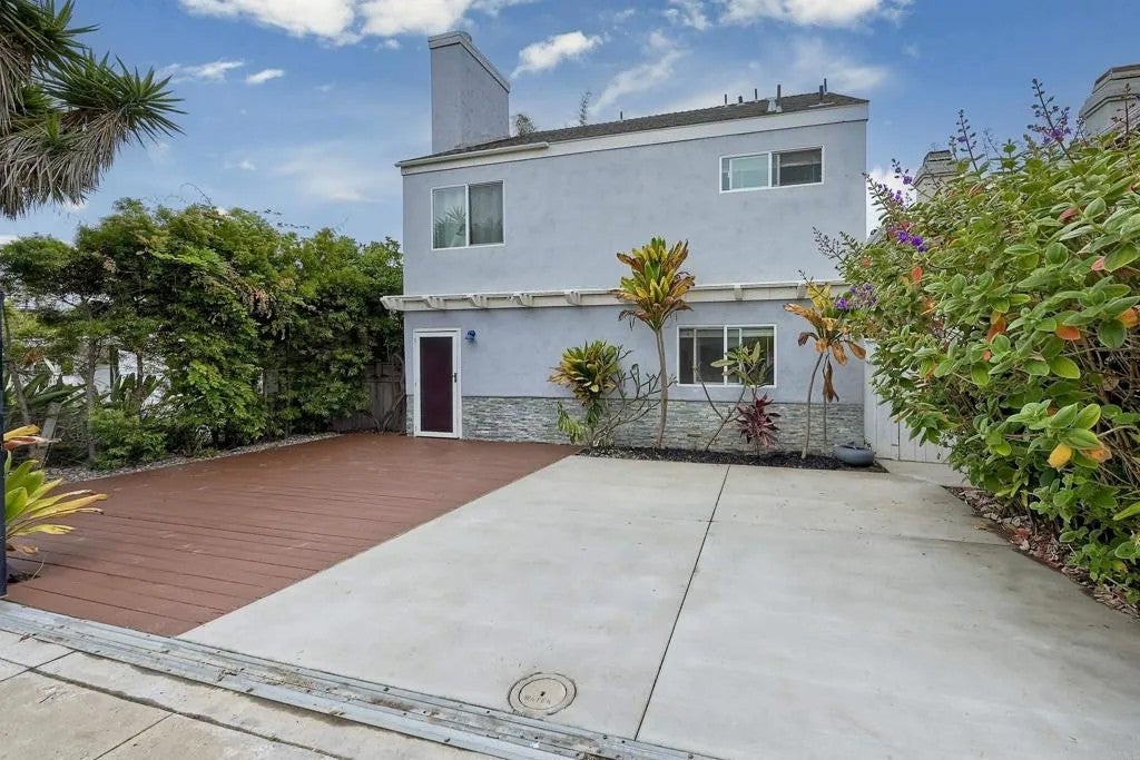 348 La Mesa Avenue