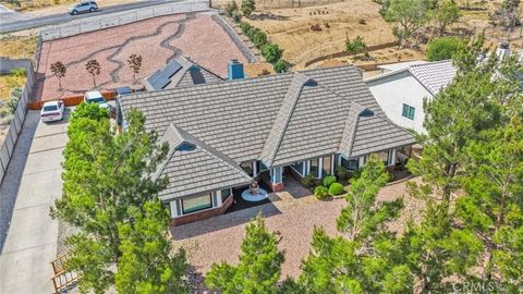 Photo of 17340 Buckthorn Ave, Hesperia, CA 92345 (MLS # HD26075256)