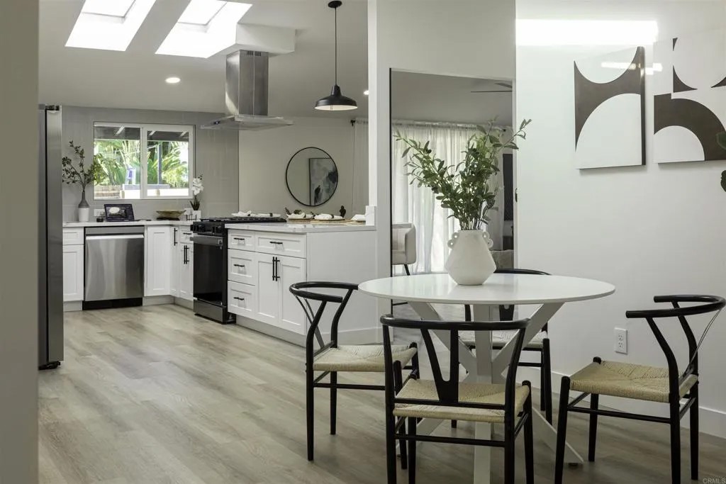 6994 Carthage Street