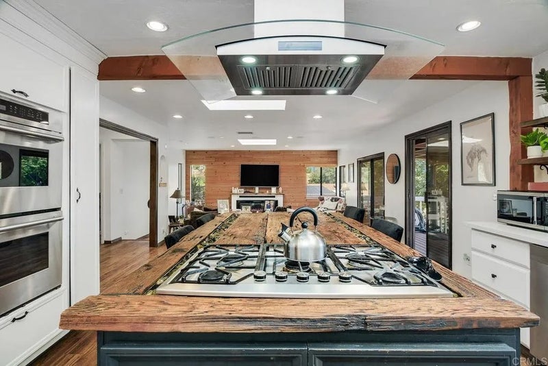 2941 Pioneer Way