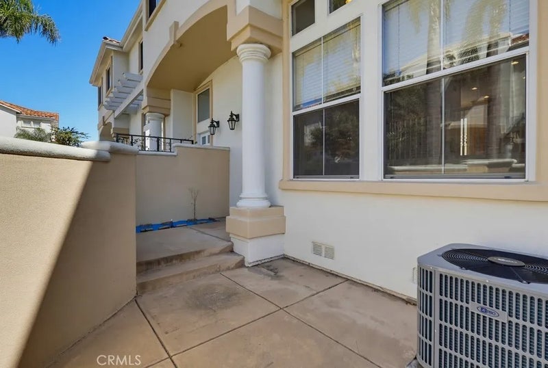 1516 Cravens 13