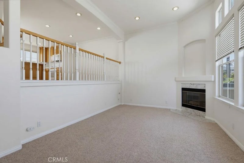 1516 Cravens 13