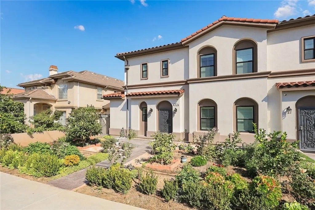 Photo for 432 S Alhambra Ave #A, Monterey Park, CA 91755 (MLS # AR25243226)