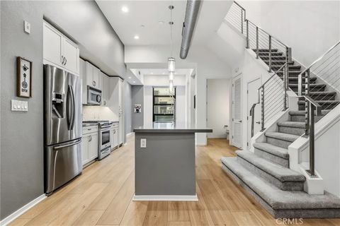 Photo of 133 The Promenade #118, Long Beach, CA 90802 (MLS # SB25261986)