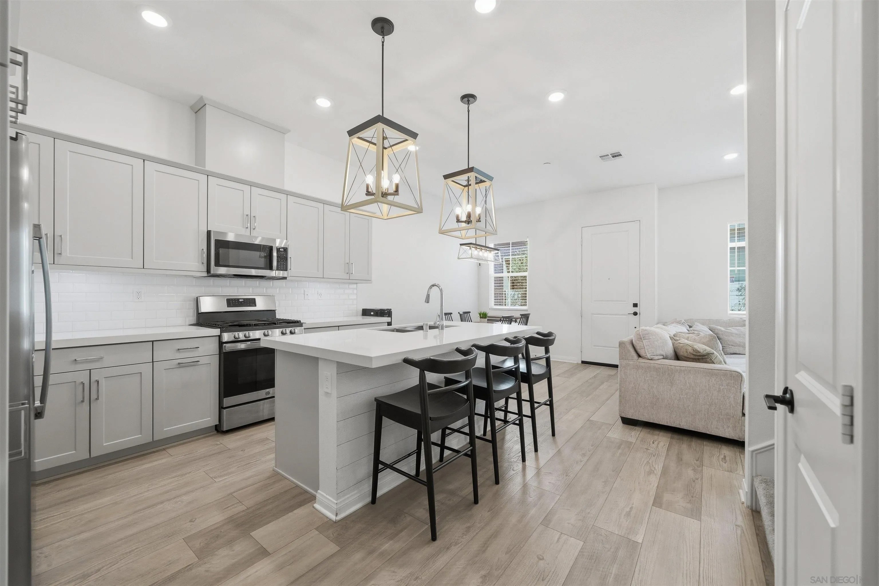 2041 Bluestone Circle