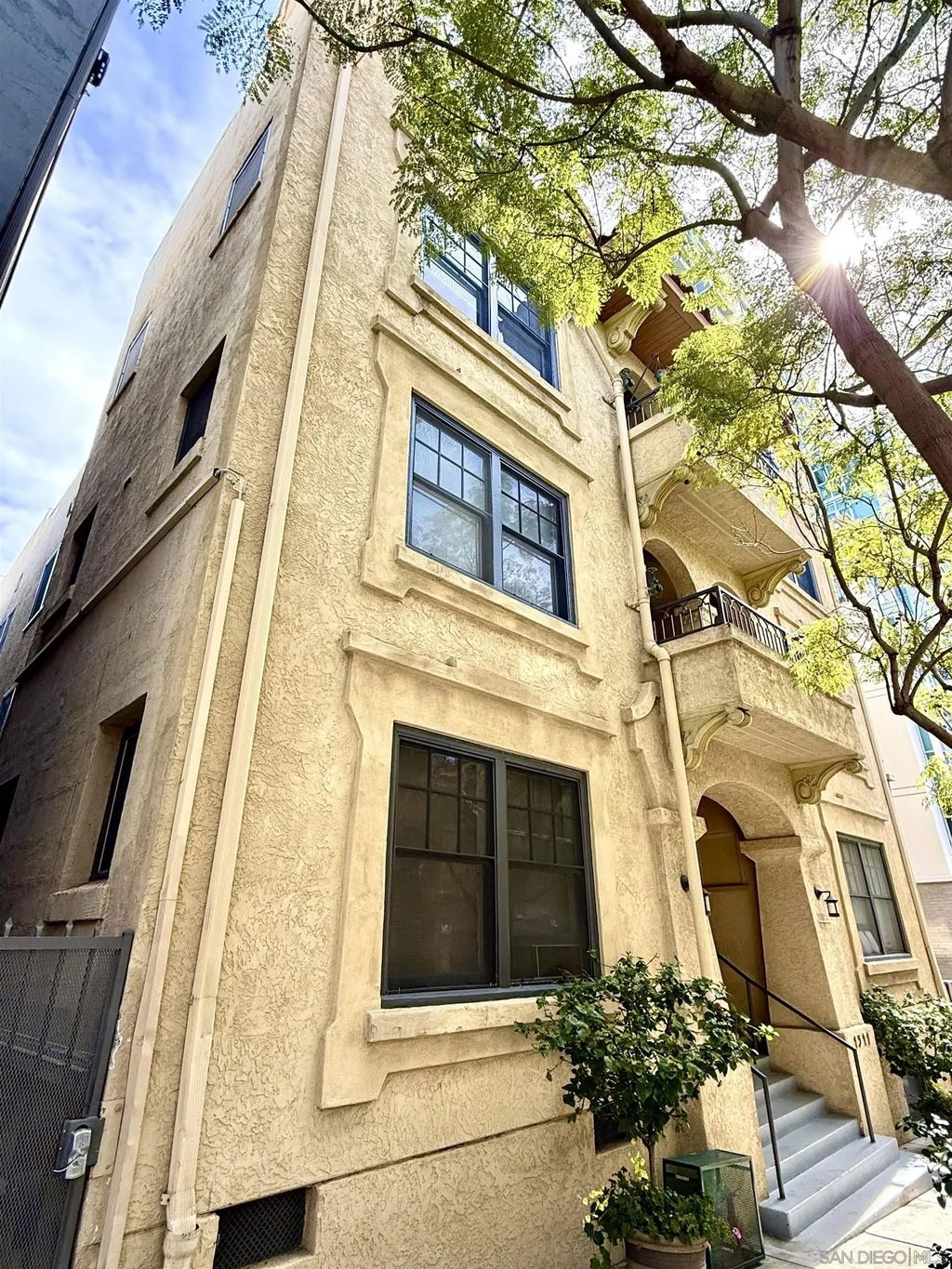 Photo of 1541 8th Avenue, San Diego, CA 92101 (MLS # 260011471)