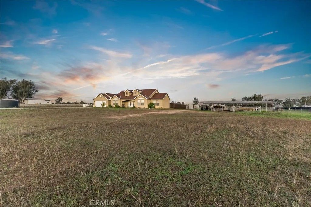 Photo of 19649 Road 30 1/2, Madera, CA 93638 (MLS # FR25266402)