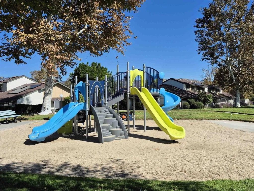 Photo of 228 Crestview Glen, Escondido, CA 92026 (MLS # NDP2510156)