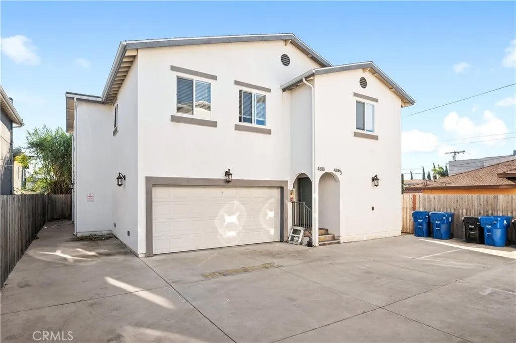 4816 Saturn Street