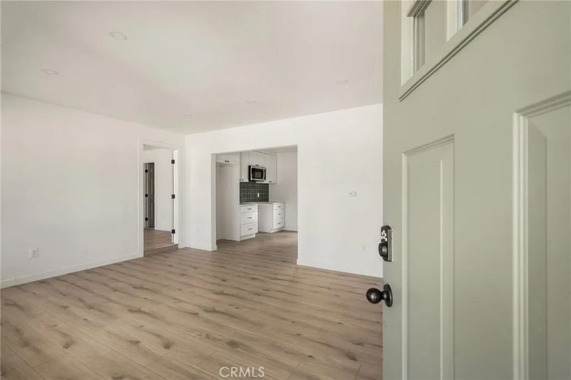 2430 W Bennett