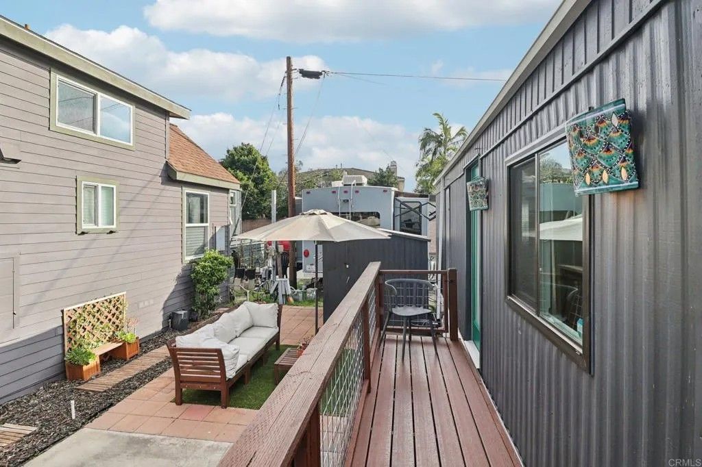 Photo of 1549 N Vulcan Ave #20, Encinitas, CA 92024 (MLS # NDP2511477)